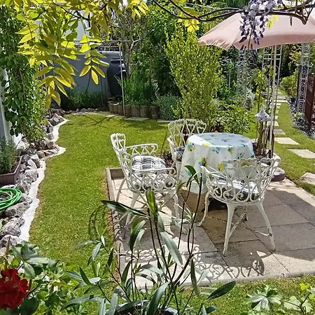 Privatzimmervermietung Leo Homestay *